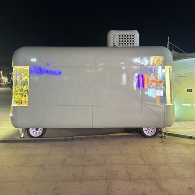 외부 패스트 푸드 트럭에 맞춘 모바일 에어스트림 아이스크림 커피 음식 트레일러