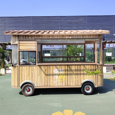 콜라 음료 커피 아이스크림 우유 차와 간식